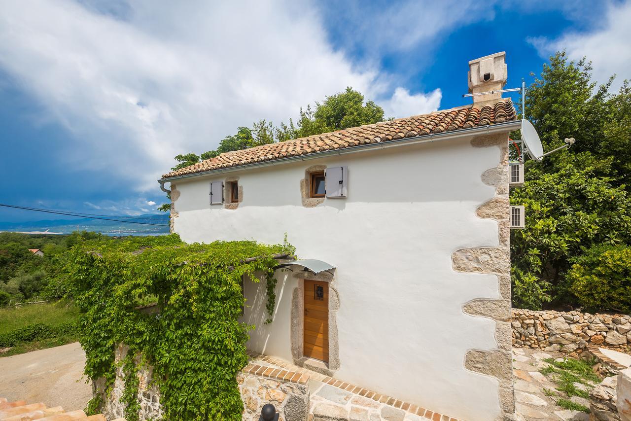 Holiday Home Jela Dobrinj Luaran gambar