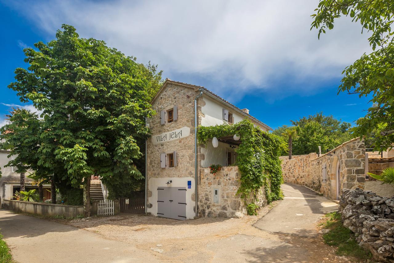 Holiday Home Jela Dobrinj Luaran gambar