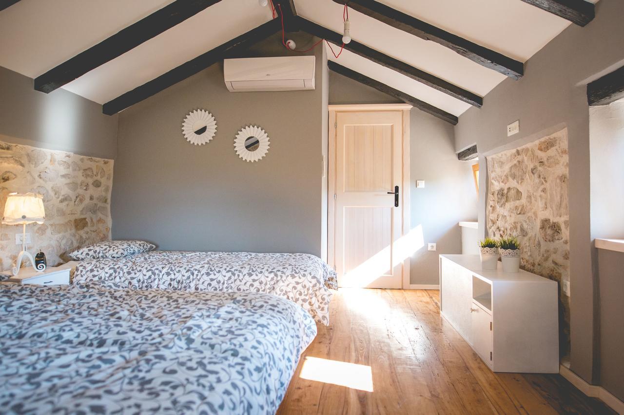 Holiday Home Jela Dobrinj Luaran gambar