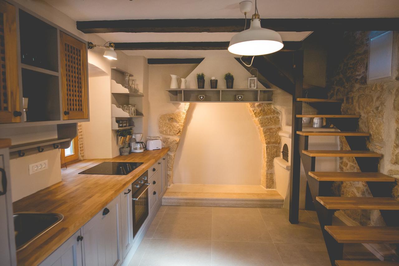 Holiday Home Jela Dobrinj Luaran gambar