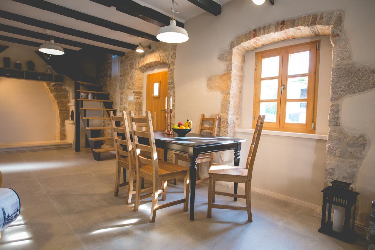 Holiday Home Jela Dobrinj Luaran gambar