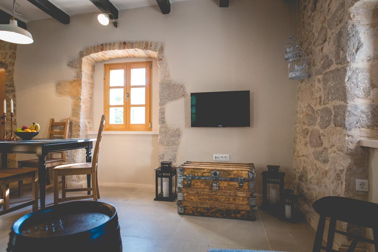 Holiday Home Jela Dobrinj Luaran gambar